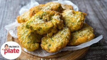VIDEO: HOW TO MAKE ZUCCHINI FRITTERS | Italian Food Recipes