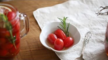 VIDEO: [ENG CC] 달콤상큼함이 퍼져요~ 방울토마토 매실절임🍅 : Cherry Tomato Preserve with Plum Extract [아내의 식탁]