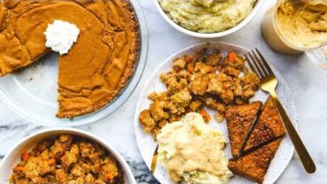 VIDEO: Easy Vegan Thanksgiving Dinner in Under 2 HOURS! 🦃