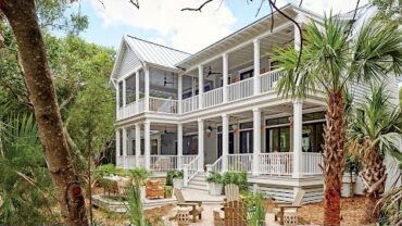 VIDEO: Take A 360˚ Tour Of Our 2017 Idea House | Southern Living