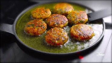 VIDEO: Aloo tikki , Aaloo k kabab , Easy recipe for crispy Aloo tikki
