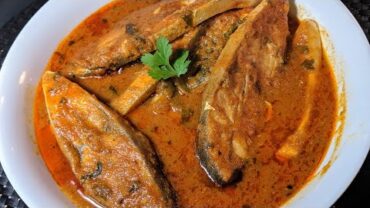 VIDEO: fish curry recipe | fish curry andhra style | Fish Pulusu | HOW TO MAKE FISH CURRY