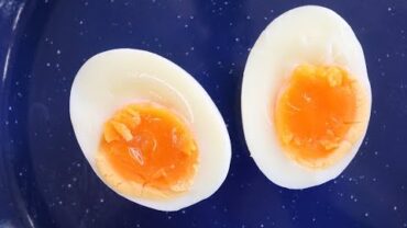 VIDEO: How to Cook The PERFECT Boiled Egg like a chef | John Quilter
