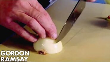 VIDEO: Dicing An Onion | Gordon Ramsay