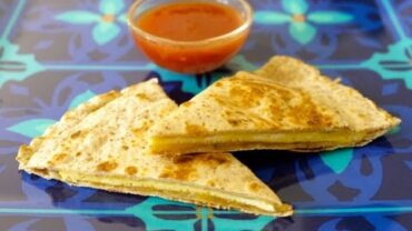 VIDEO: Cooking with Kids: How to Make a Breakfast Quesadilla – Weelicious