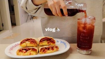 VIDEO: vlog | 나 혼자 산다. 자취생의 주말 일상🥗 마트에서 장보고 쌀국수, 로제찜닭, 치즈브리또,매콤한 불닭, 야식으로 마라탕 먹으며 보낸 자취 일상