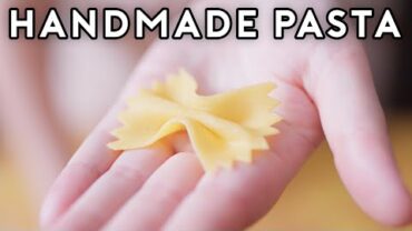 VIDEO: Handmade Pasta (Without a Machine!) | The FundaKendalls