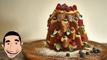 VIDEO: How to make ITALIAN CHRISTMAS CAKE (Pandoro Farcito) | Christmas Cake Recipe