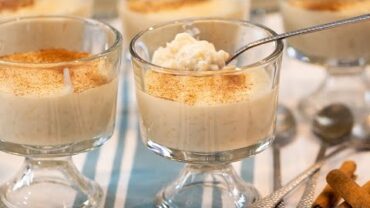 VIDEO: Creamy Greek Rice Puuding: Rizogalo: The Most Comforting Dessert!