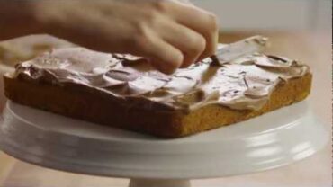 VIDEO: How to Make a Simple White Cake | Allrecipes.com