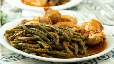 VIDEO: Greek Style Braised Chicken with String Beans: Kota me Fasolakia
