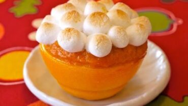 VIDEO: Fun Holiday Recipes: Sweet Potatoes in Orange Cups – weelicious