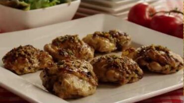 VIDEO: How To Make Easy Garlic Chicken Thighs | Allrecipes.com