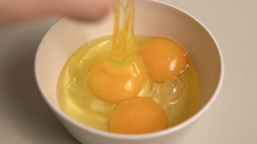 VIDEO: 보들보들 계란떡볶이 :: Fried Egg Tteokbokki