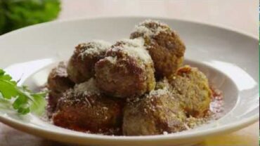 VIDEO: How to Make the Best Meatballs | Meatball Recipe | Allrecipes.com