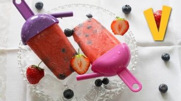 VIDEO: Strawberry Popsicles