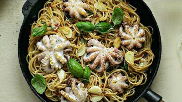 VIDEO: 알리오올리오에 쭈꾸미 꽃이 피었어요! Spaghetti Aglio e Olio with Small octopus [아내의 식탁]