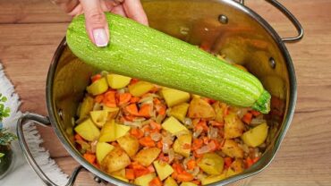VIDEO: Diese Zucchini-Suppe ist ein vergessener Schatz! Ich mache diese Suppe jetzt schon die ganze Woche!