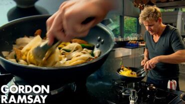 VIDEO: Noodle Recipes With Gordon Ramsay