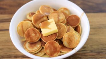 VIDEO: Mini Pancakes Recipe | Pancake Cereal | Trending TikTok Recipe