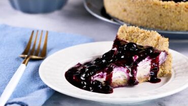 VIDEO: Blueberry Cheesecake Pie (Vegan And Gluten-Free Recipe)