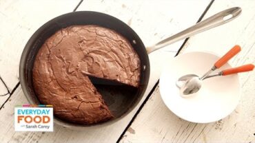 VIDEO: Double-Chocolate Skillet Brownie – Everyday Food with Sarah Carey
