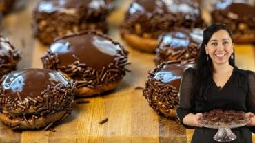 VIDEO: Better than the bakery’s Greek Pastries! Chocolate Kokakia cream puffs