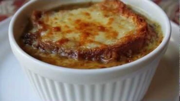 VIDEO: American French Onion Soup Recipe – How to Make Onion Soup