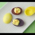 VIDEO: Dye-Free Deviled Eggs – Natural Easter Recipes – Weelicious