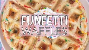 VIDEO: VEGAN FUNFETTI WAFFLES RECIPE | How to Make Vegan Waffles | Vegan Breakfast Ideas | The Edgy Veg