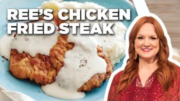 VIDEO: How to Make Ree’s Chicken Fried Steak | The Pioneer Woman | Food Network