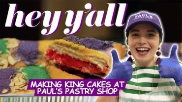 VIDEO: Delicious Cream Cheese King Cake | Hey Y’all | Southern Living
