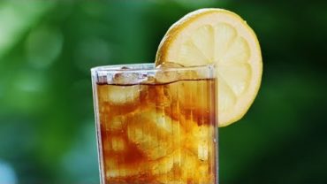 VIDEO: Classic Sweet Tea | Southern Living