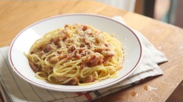 VIDEO: [SUB] 까르보나라 :  Spaghetti Carbonara : 꿀키