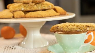 VIDEO: Orange & Almond Olive Oil Paximadia: Vegan Biscotti