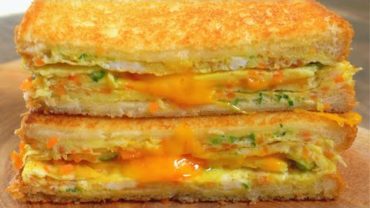VIDEO: 초간단 아침식사! 부드러운 계란 치즈 토스트! 한입에 터지는 맛~!!👍 | [MV] 냉장고를 부탁해