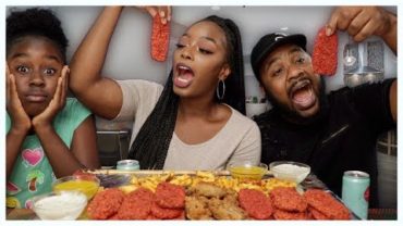 VIDEO: RANCH RECIPE  HOT CHEETOS FRIED PICKLES | MUKBANG | EATING SHOW