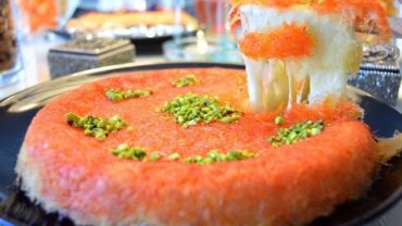 VIDEO: Kunafa simple and easy recipe , Knafeh , Kunafah , Kanafah , كنافة‎‎ , kunāfah , künefe