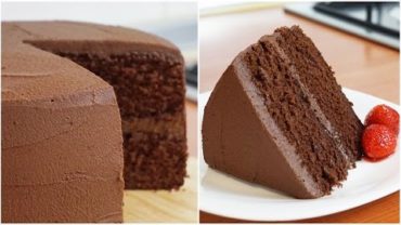 VIDEO: Rich and Moist Chocolate Cake Recipe