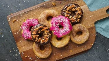 VIDEO: 4 DONUT GLAZE RECIPES| Easy & vegan recipes