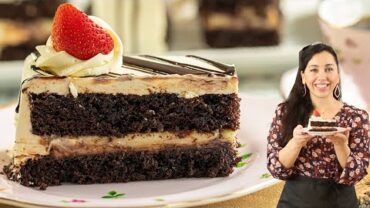 VIDEO: Baker Style Black & White Cake Slices: Moist & Creamy!