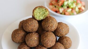 VIDEO: How to Make Falafel | Falafel Recipe