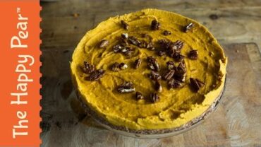 VIDEO: VEGAN PUMPKIN PIE CHEESE CAKE | VEGAN THANKSGIVING & CHRISTMAS