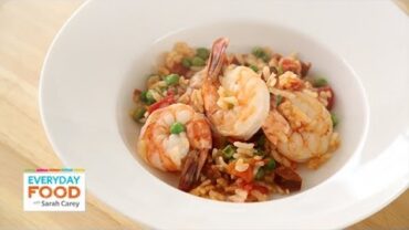 VIDEO: Skillet Paella with Shrimp and Tomatoes – Everyday Food with Sarah Carey