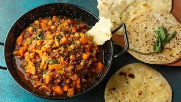 VIDEO: EASY VEGAN TAGINE RECIPE with SIMPLE HOMEMADE FLATBREAD