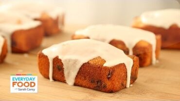 VIDEO: Cranberry-Orange Loaves – Everyday Food with Sarah Carey