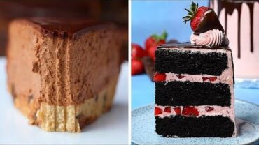 VIDEO: 4 Delightfully Rich Chocolate Cake Recipes