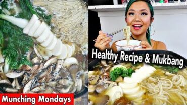 VIDEO: FOUR MUSHROOM SOUP RECIPE & MUKBANG // Munching Mondays Ep.15