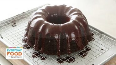 VIDEO: Devil’s Food Bundt Cake – Everyday Food with Sarah Carey