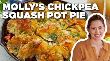 VIDEO: Molly Yeh’s Chickpea Squash Pot Pie | Girl Meets Farm | Food Network